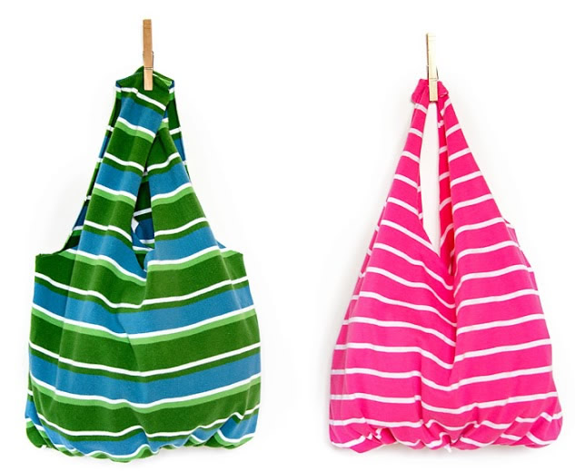 Reutilize camisetas velhas para produzir bolsas de pano (Foto: Reprodução)